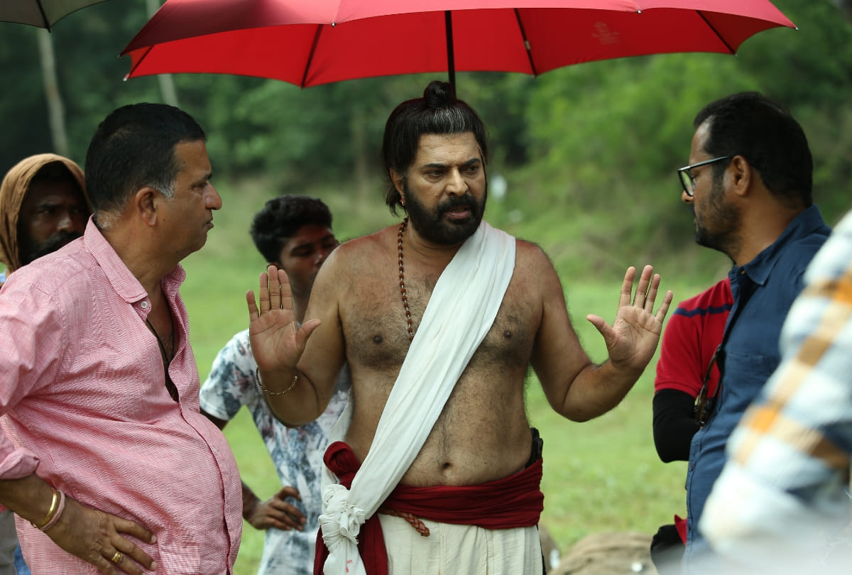 Mammootty Starrer Mamangam Official Graphical Teaser M Padmakumar Kavya Film Company