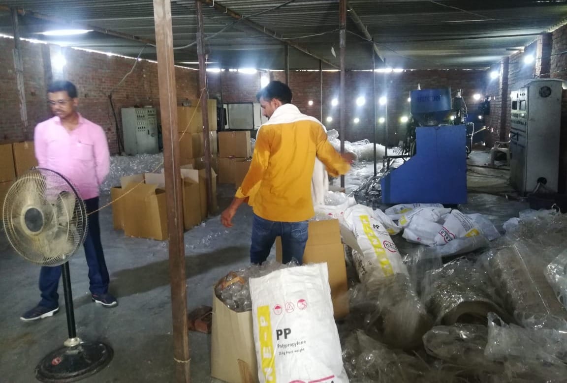 Plastic glass manufacturing factory caught by police in mau