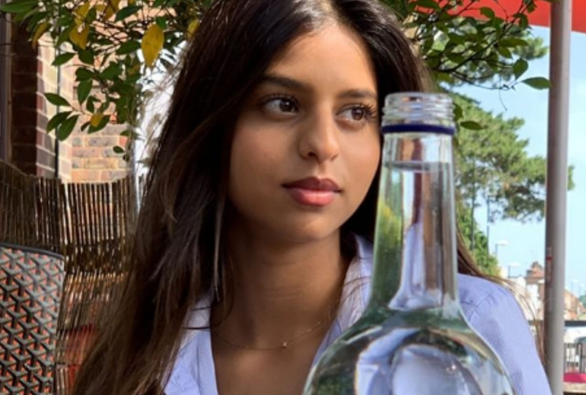 shahrukh khan daughter suhana khan unseen photo from maldives