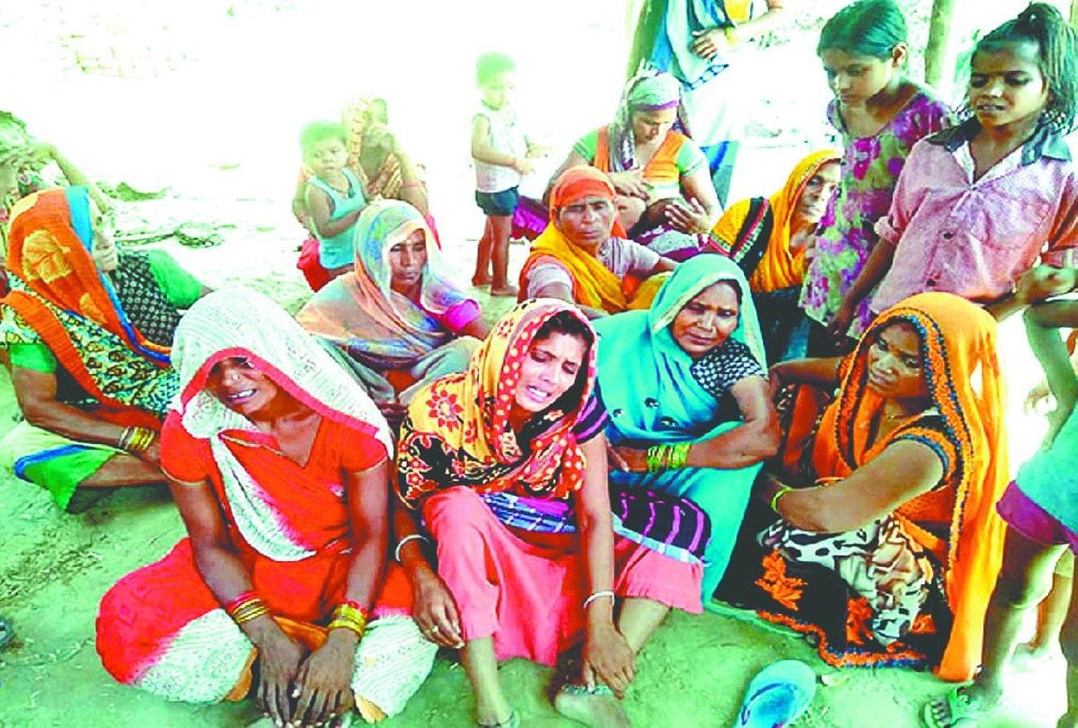 three year old girl dies due to wall collapse in kasganj