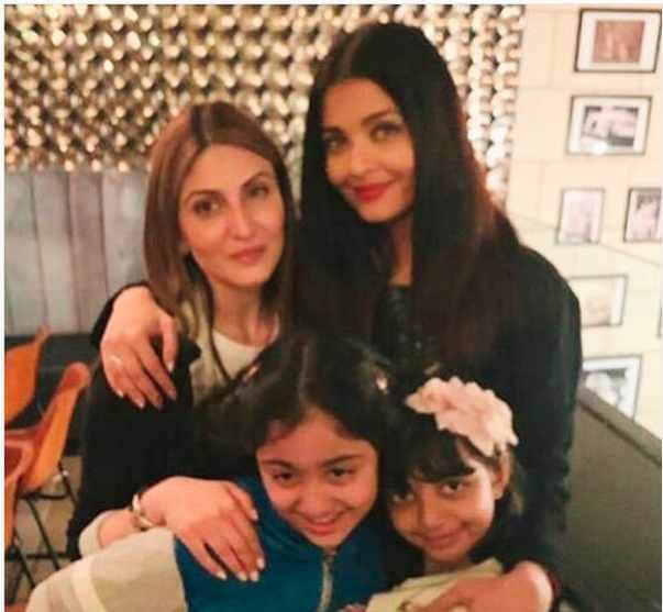 ranbir kapoor spend time with rishi kapoor neetu kapoor share the photos