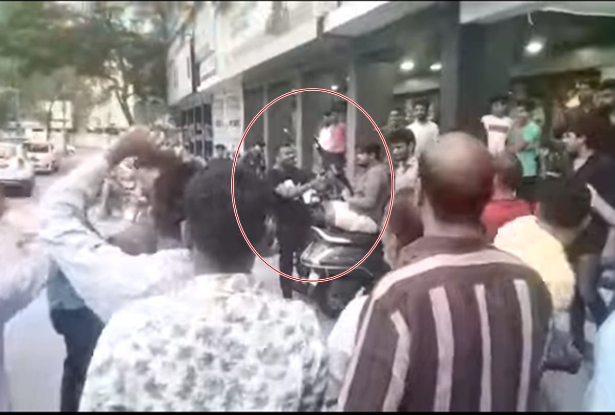 Dispute on firing in front of Akash Vijayvargiya office in Indore