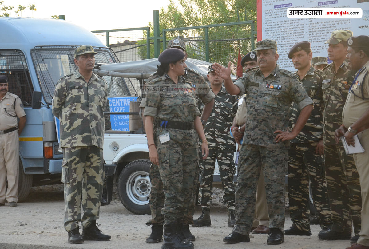 one m24 riffle and one pakistan army land mine recovered during search operation in amarnath yatra