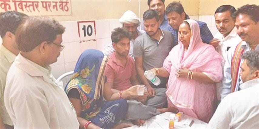 Chandrapal and his wife's fasting ended in district hospital