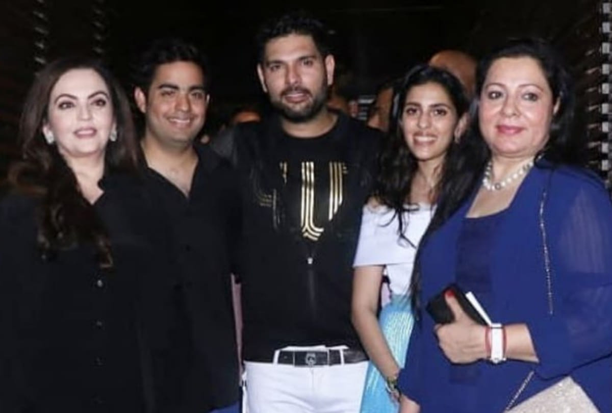 Yuvraj Singh hosts farewell party post retirement many celebs attend