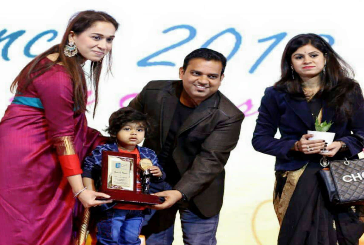 Mathura BJP MP Hema Malini impressed by three year old Guru Upadhyay talent