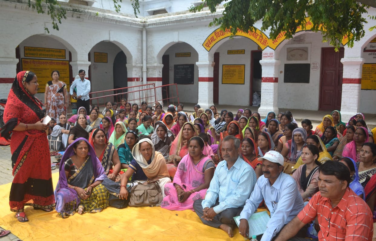 asha worker protest for increasing salary