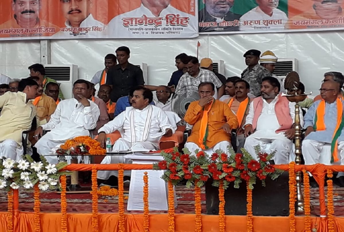 Keshav Prasad Maurya attacked on Akhilesh Yadav and Mayawati