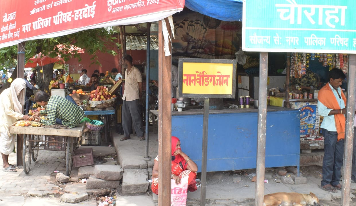 no rules followed, shops in non vending zone