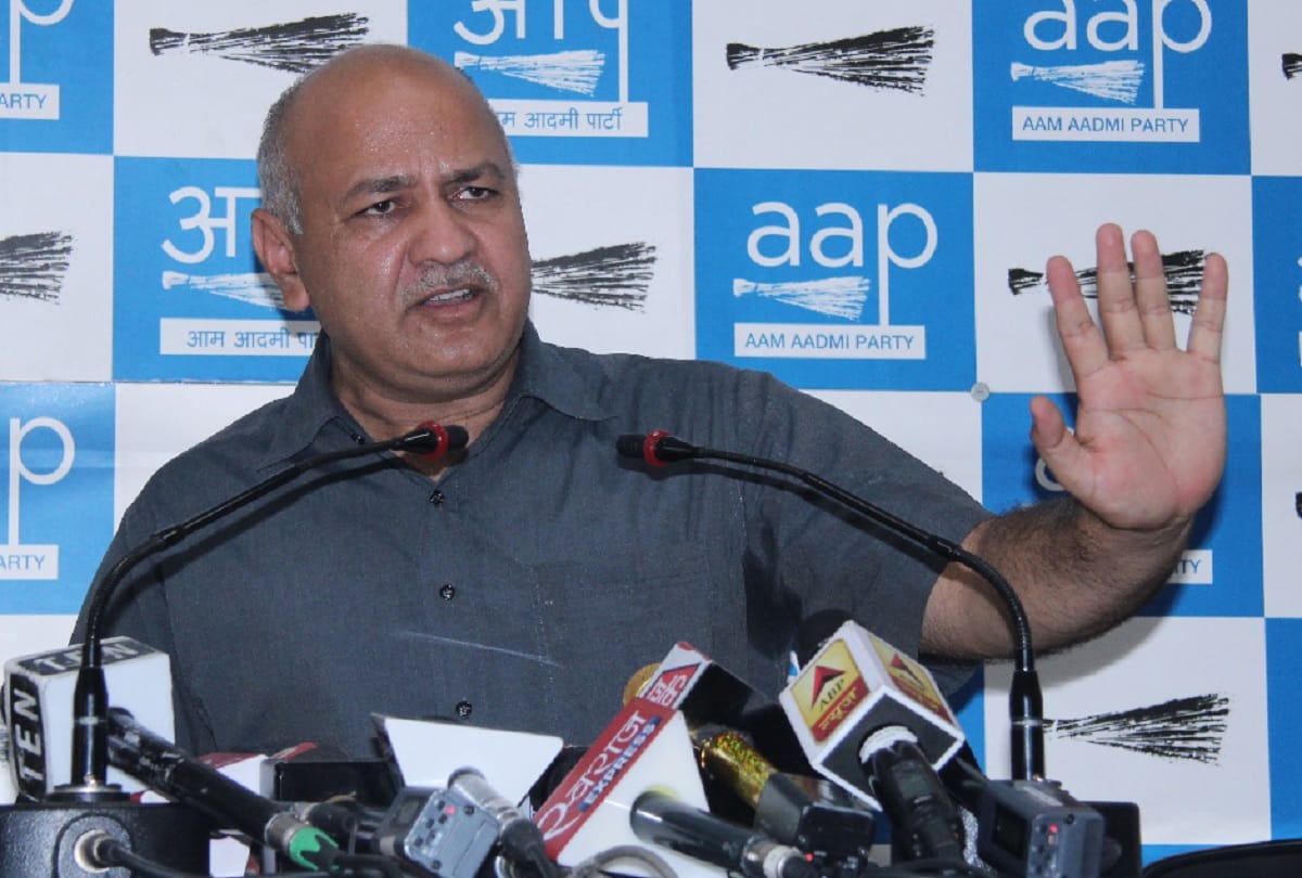 Delhi Government takes decision not to take exam fees from CBSE students