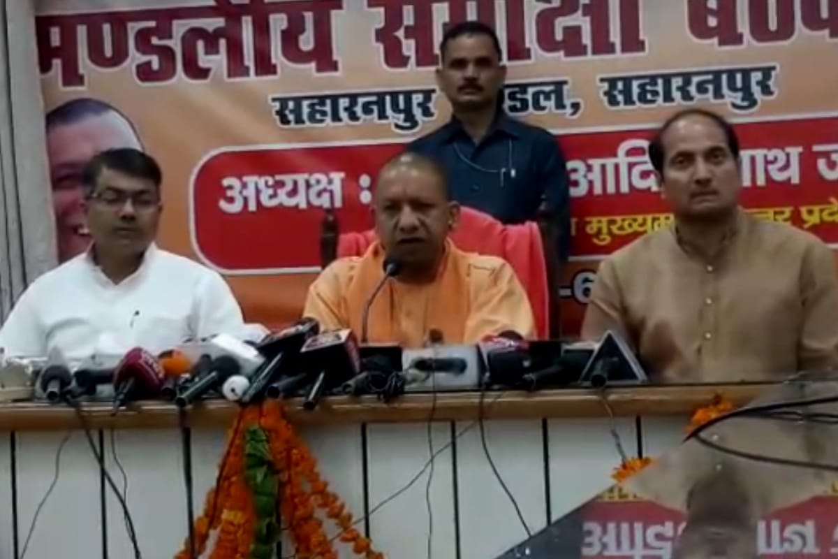 cm yogi adityanath praise wood carving industry of saharanpur