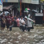 बारिश के चलते मुंबई के हालात (फाइल फोटो)