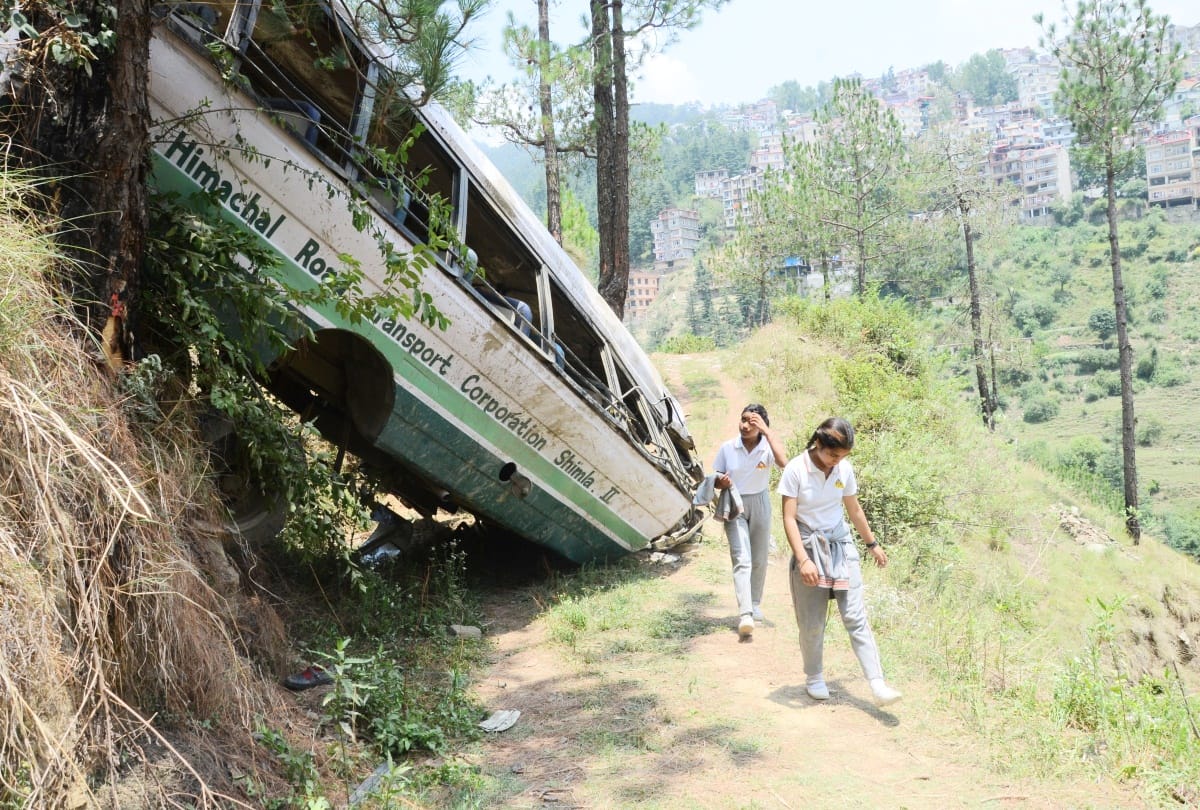shimla administration submited shimla school bus accident investigation report to govt