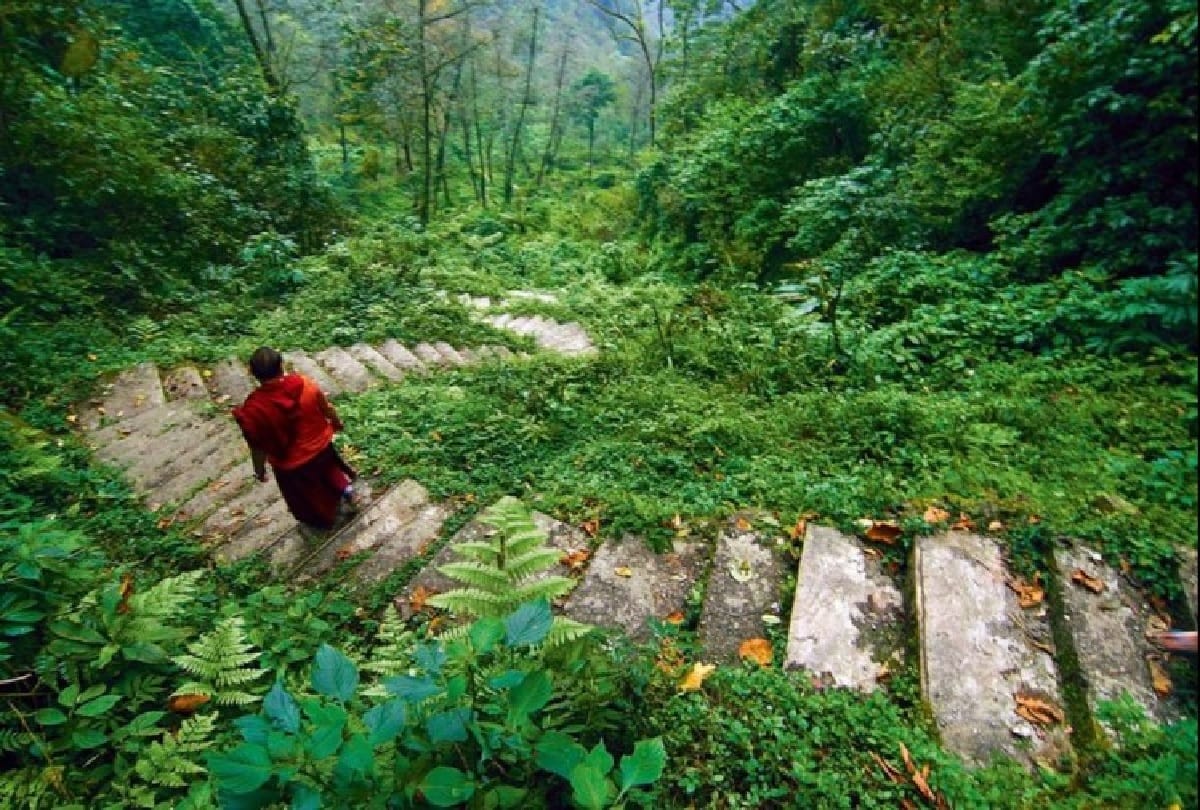 himachal best destination is beral for trekking