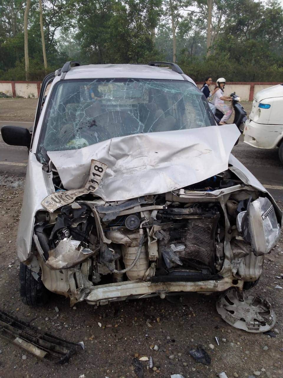 speedy scorpio hit wagon r car in dehradun