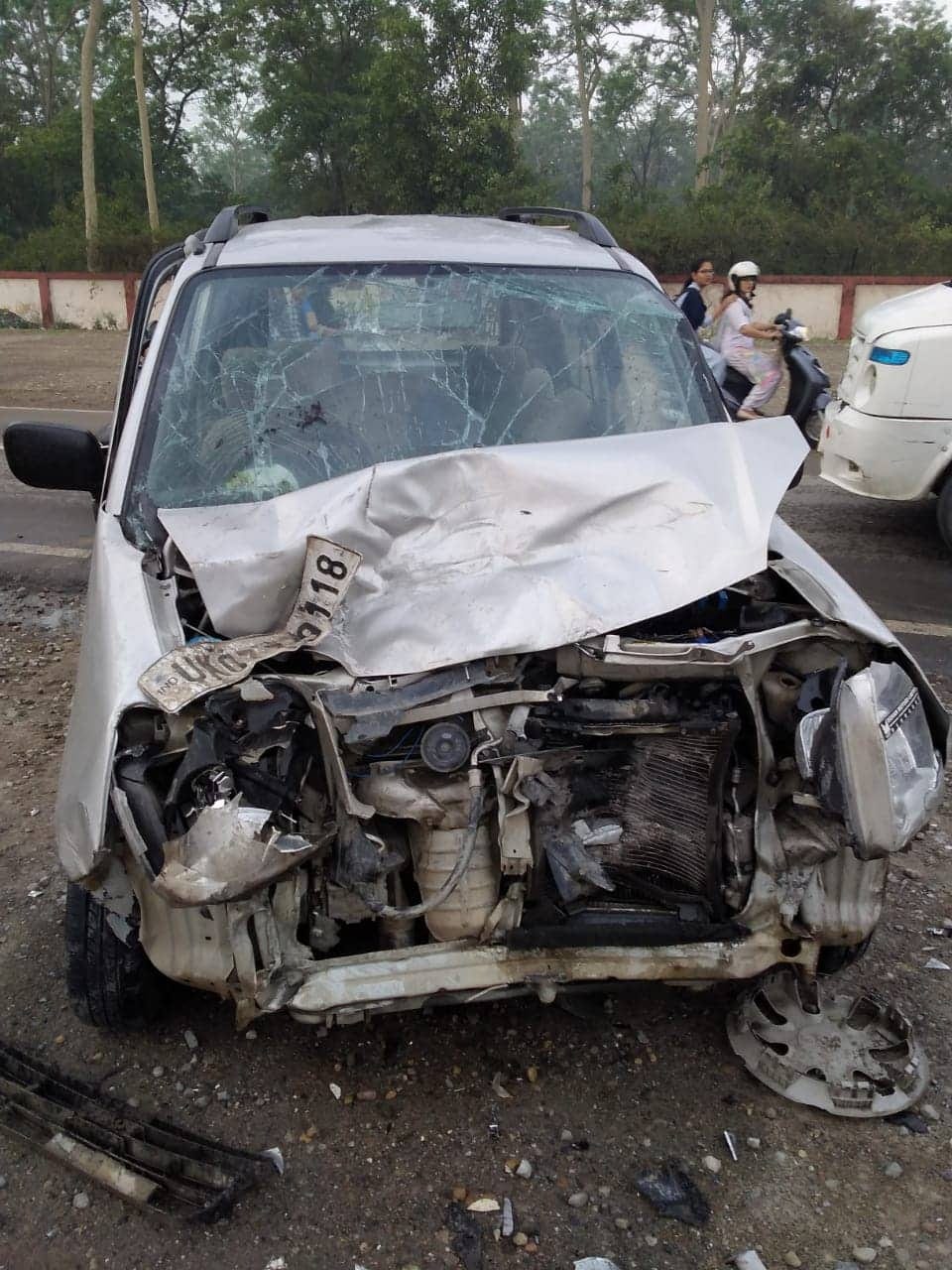 speedy scorpio hit wagon r car in dehradun