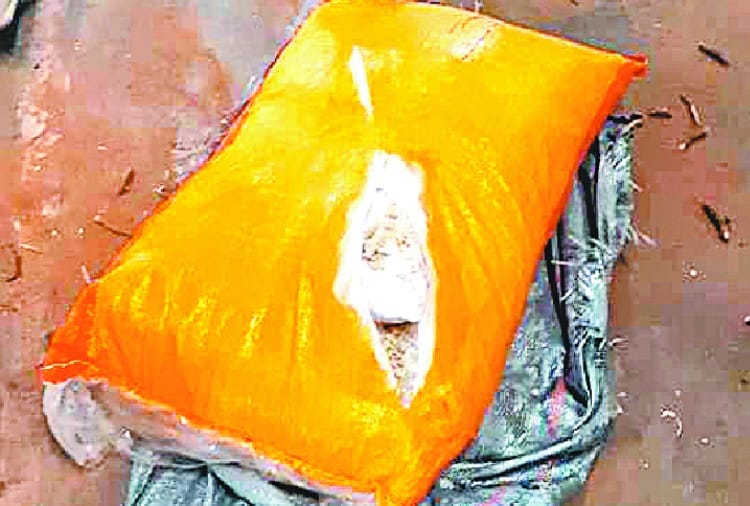 Custom Department seized heroin worth rs 2700 crore from attari border, pakistan