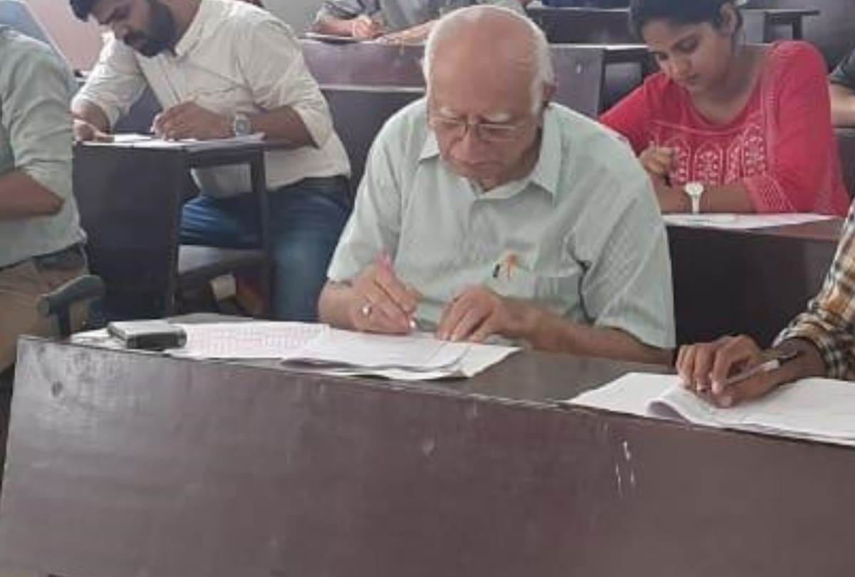 87 year old GK bhatt gave PHD entrance exam in AKTU