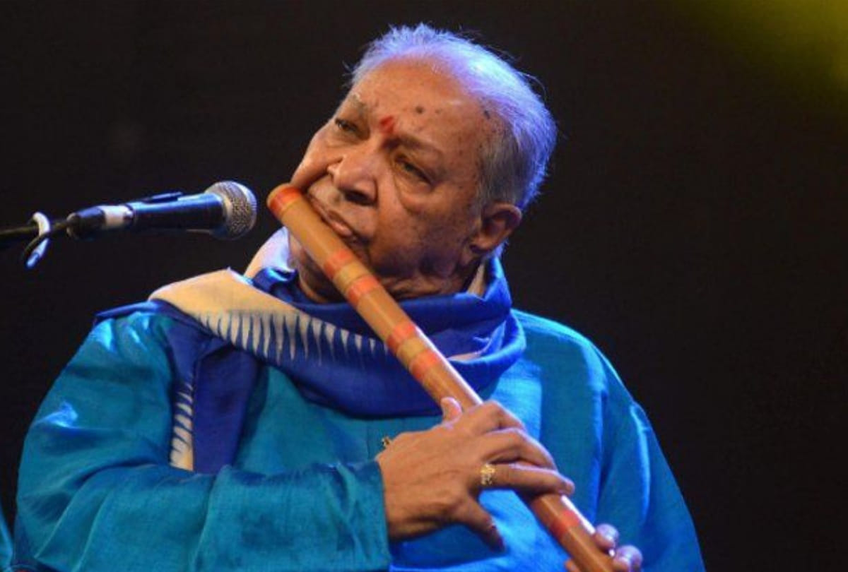 Zaira Wasim Quiet Bollywood and hariprasad chaurasia birthday here is entertainment news