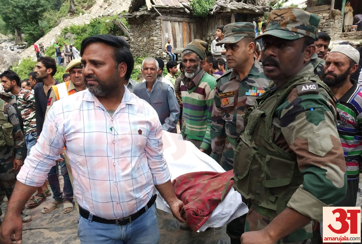 jammu kashmir kishtwar mini bus accident photos and videos