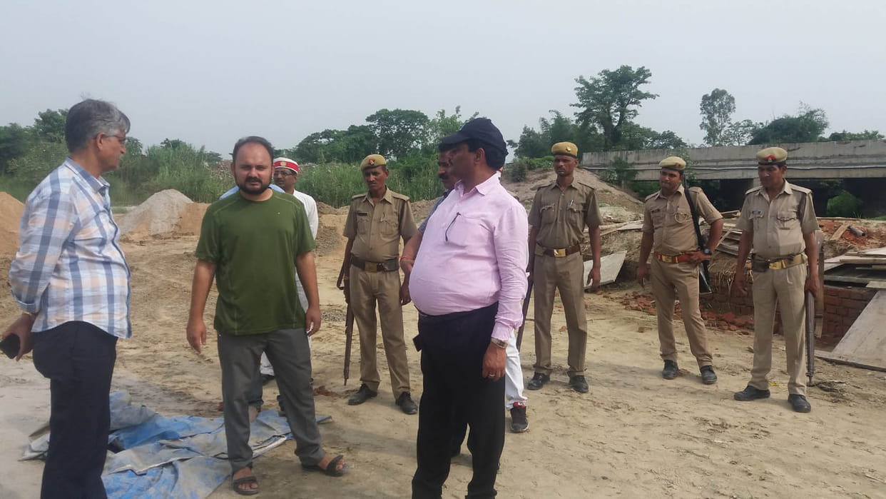 light and sound stable at karuna sagar