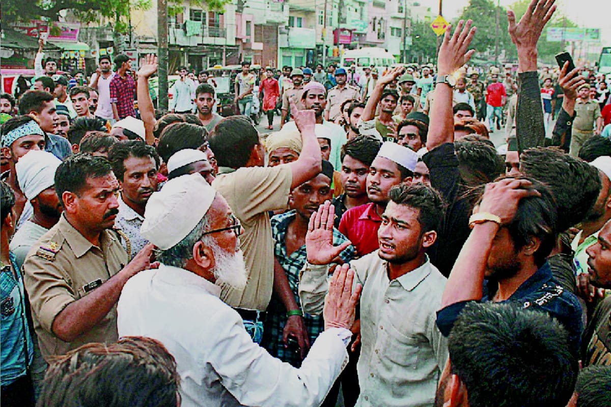 Meerut city divided into four Zones after lathi charge, Police force deployed