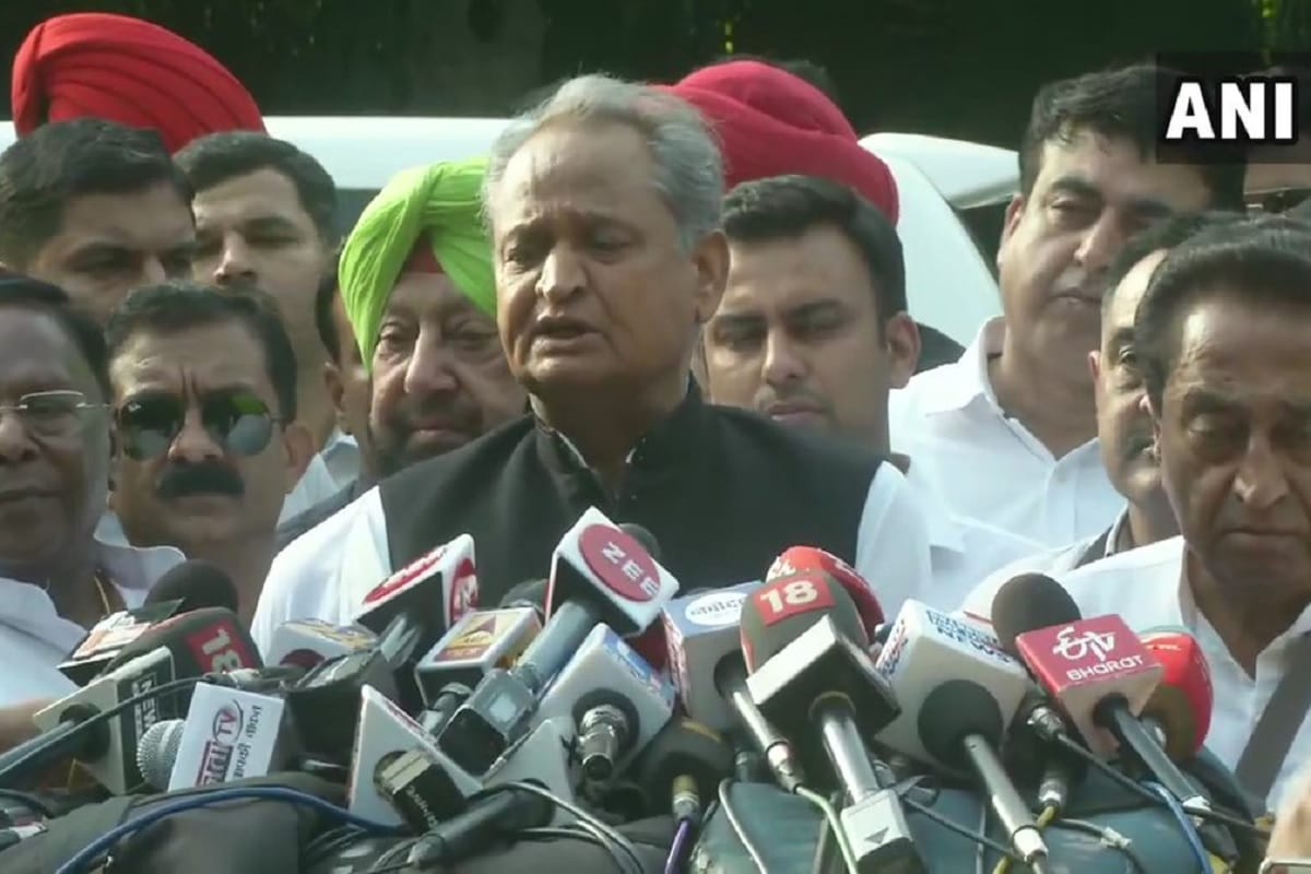 Ashok Gehlot will make family photo compulsory in car to prevent road accidents In Rajasthan