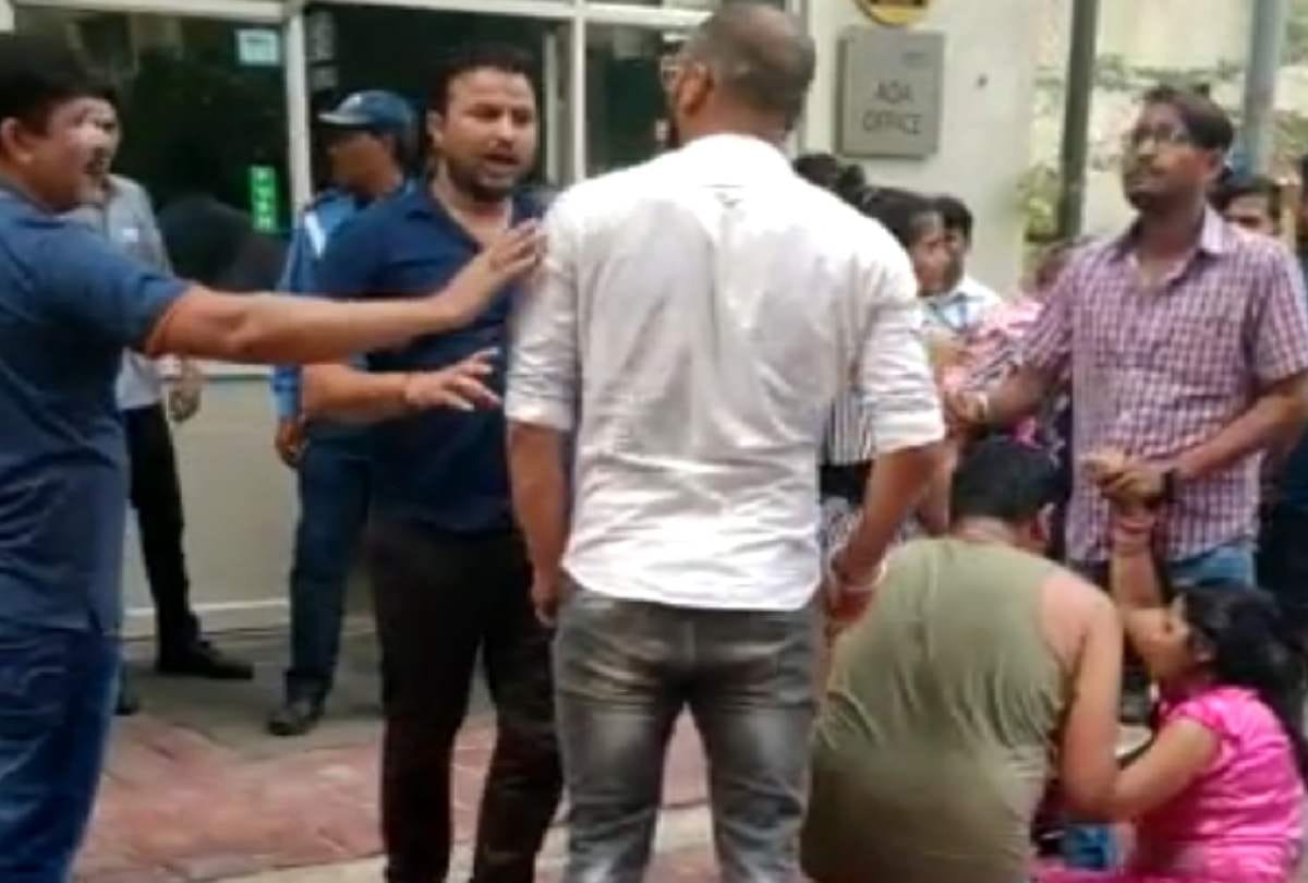 The bouncer in the society beaten the couple crying