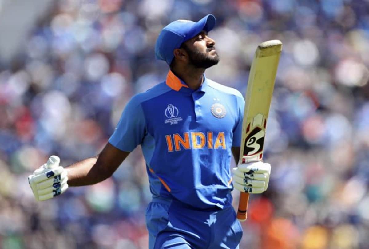 Indian Cricket Team used 11 players on number four in last two years but all are failed