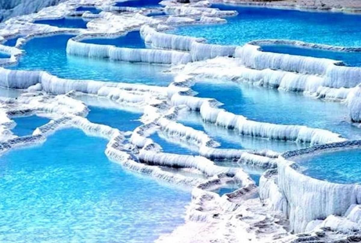 mysterious and most weird waterfalls around the world Whose specialty will be astonished