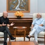 अनुपम खेर-पीएम मोदी