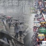 बारिश से अस्त व्यस्त मुंबई