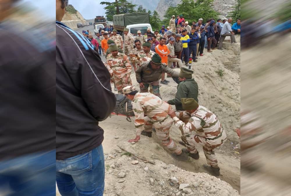 Dead bodies of Five friends recovered After killed in Car Accident near joshimath