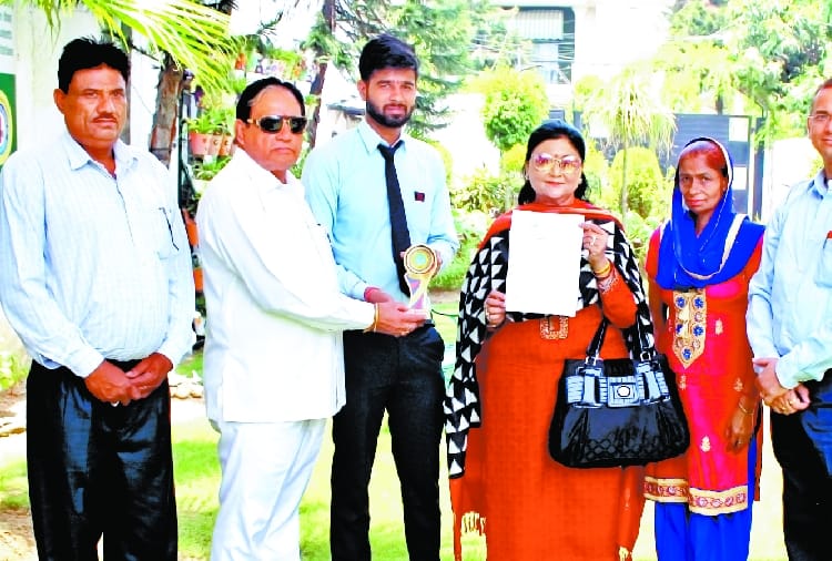 A Jalandhar Boy got job in Dubai Bank