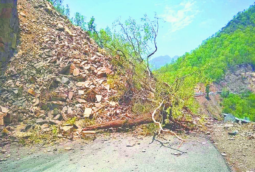 Ten dies and three Missing due to Rock slip