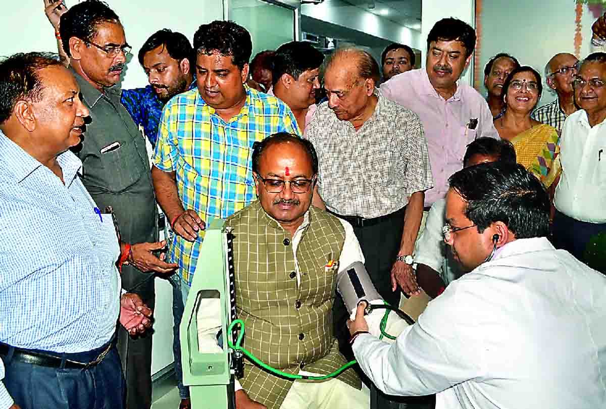 health minister siddharth nath singh talk about sp and bsp