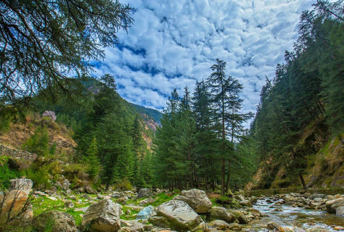 Offbeat Destinations In Kashmir Know 10 Beautiful Tourist Village To Visit In Jammu And Kashmir