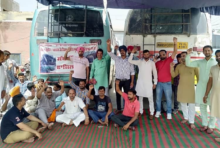 Punjab Roadways, Punbus Workers on Strike In Punjab