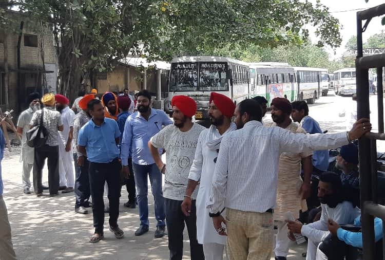 Punjab Roadways, Punbus Workers on Strike In Punjab