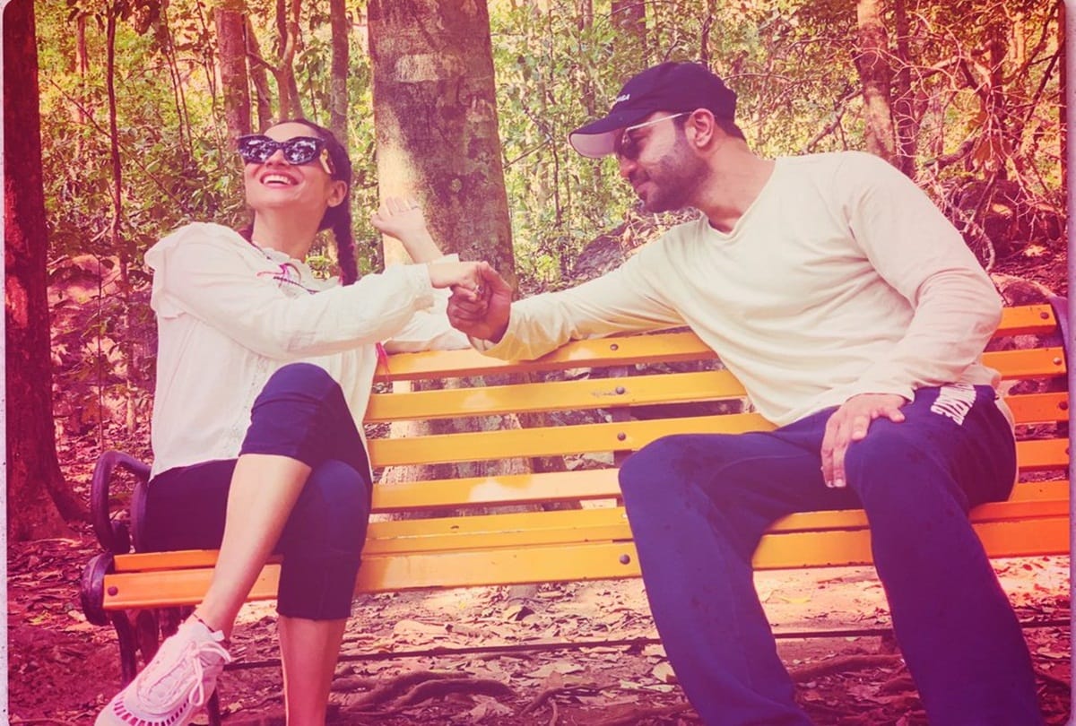 Ankita Lokhande and Vicky Jain kissing throwback video goes  viral