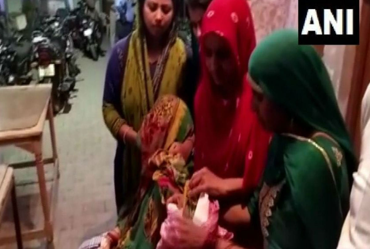 Assaulting pregnant Women in wedding ceremony after abortion Fir Against five in Kitwali Police
