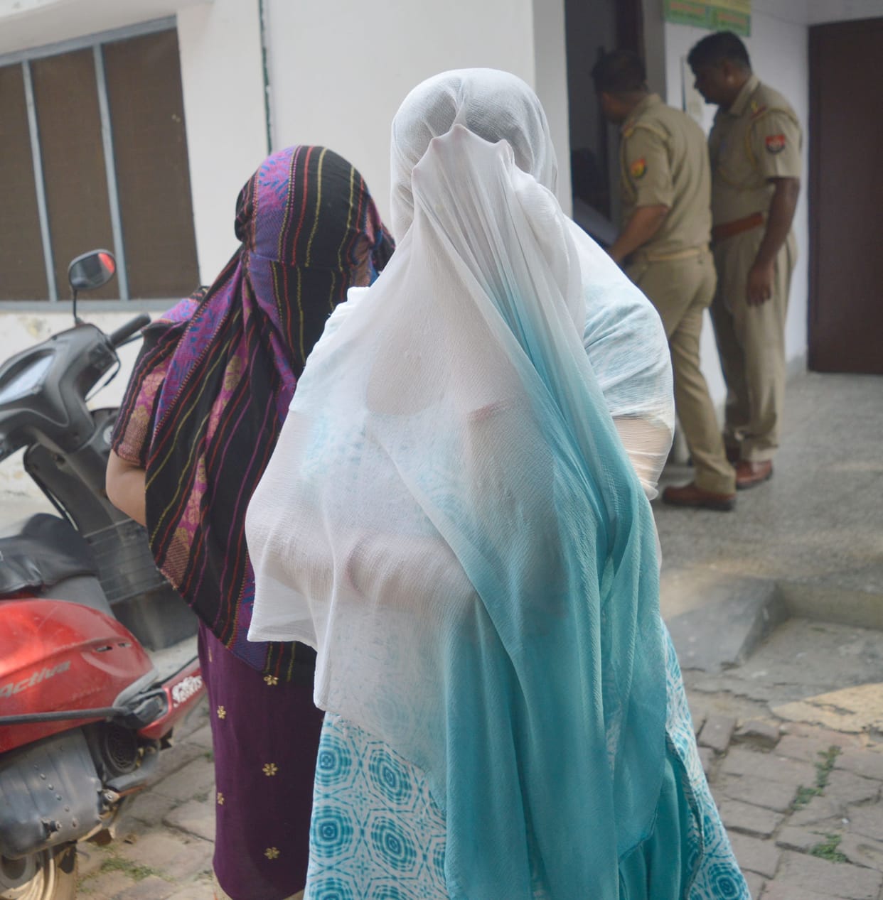 Sex racket exposed in Saraswati Vihar