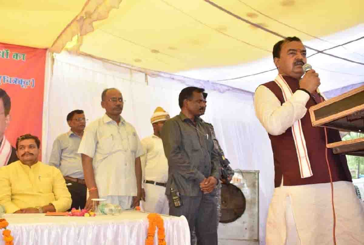 keshav prasad statement on akhilesh yadav and priyanka gandhi