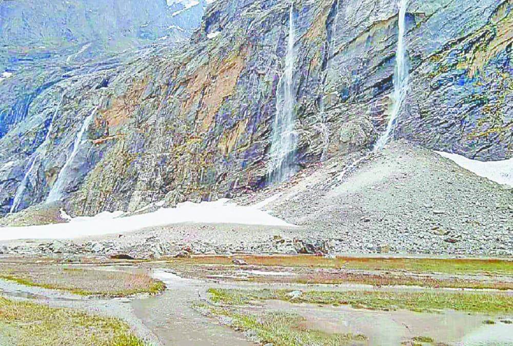 Satopanth lake visible now after snow melt in india last village mana