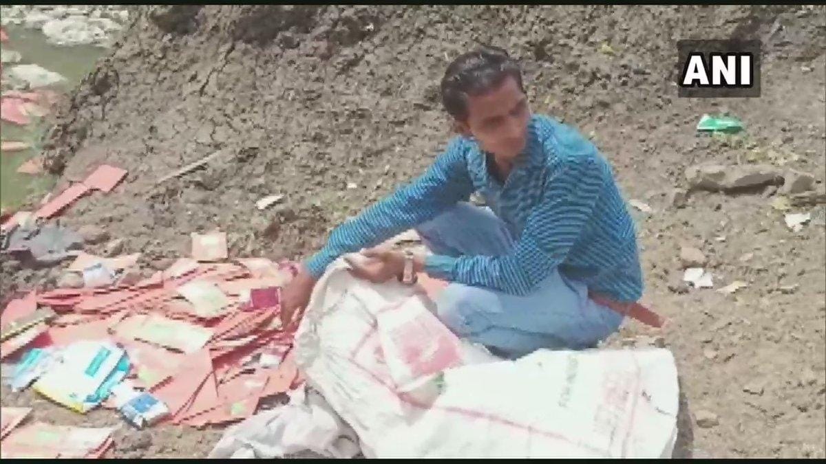 Rajasthan: Over 300 ATM cards found near a drain in Baran 