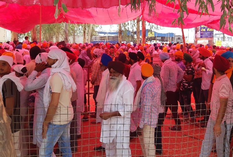 shri guru ramdas international airport runway opening for sikh devotees coming to gurudwara