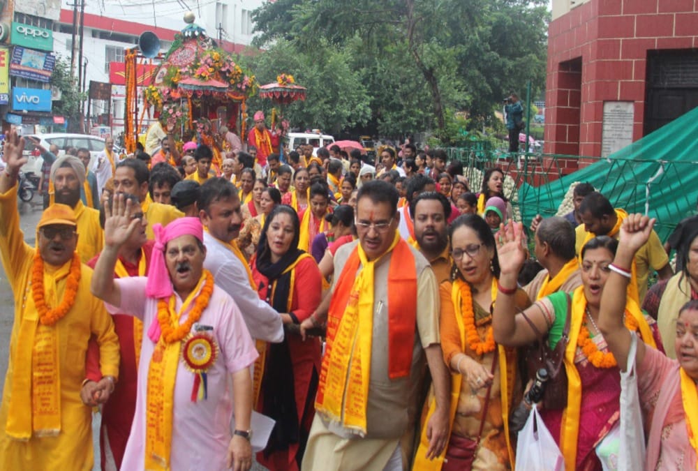 Jagannath rath yatra 2019 heavy crowd of devotees in dehradun photos 
