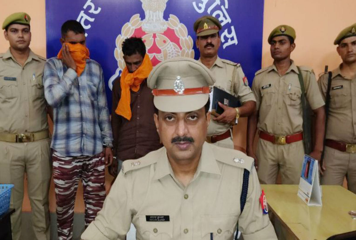 Etah police caught smuggling wine with smuggler cost of 60 lakhs