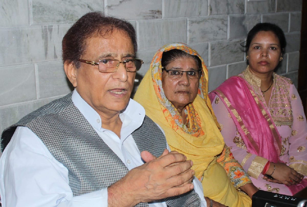 Azam Khan condemned for indecent with samajwadi party women workers