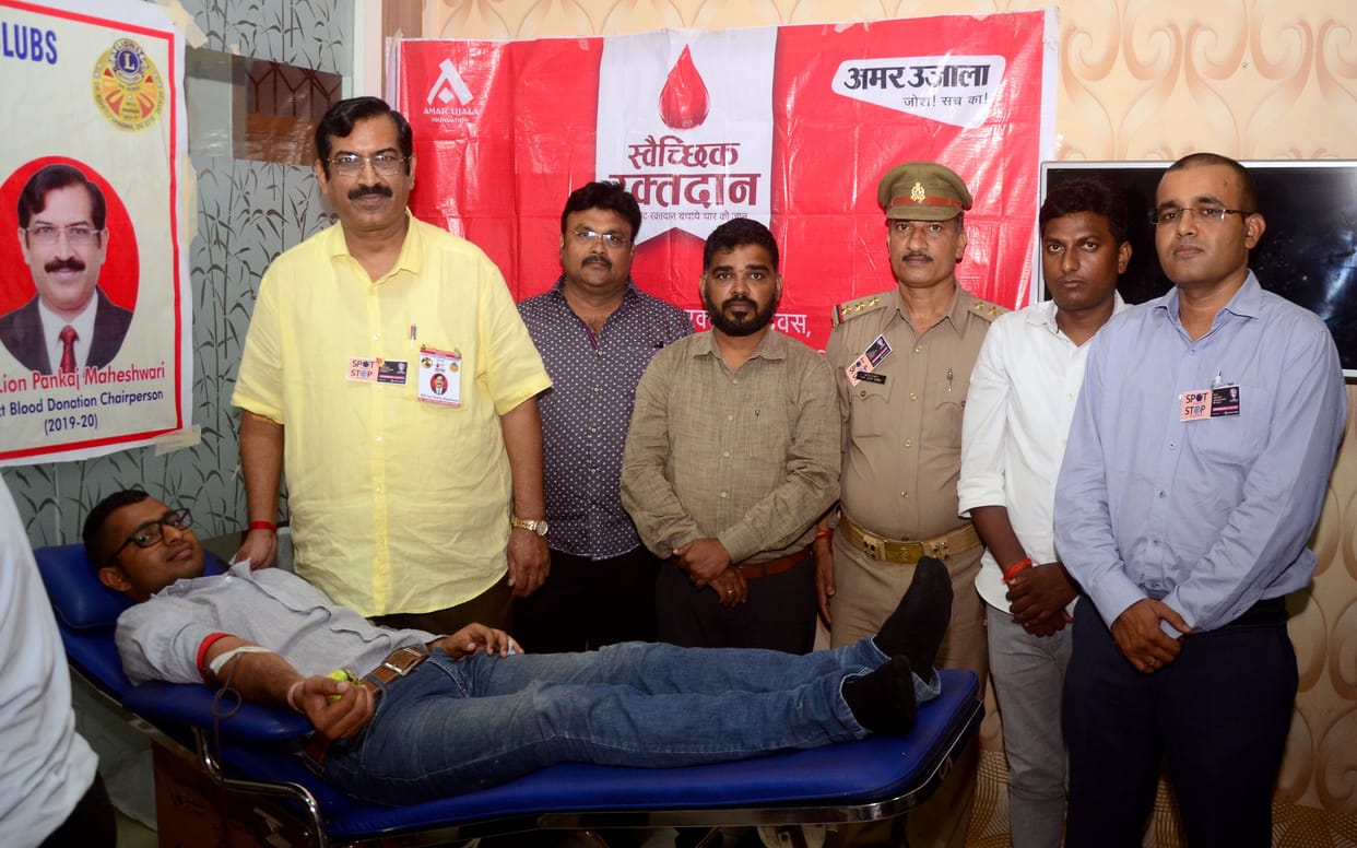 Blood donation, 25 officers, staffed mahadani